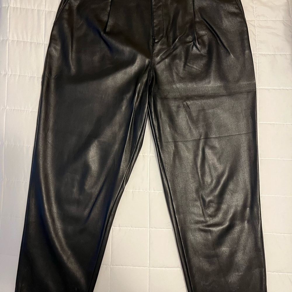 LOFT Black Ankle Cropped Pants